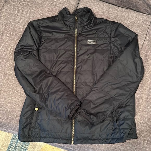 L.L. Bean Classic Puffer Jacket LLBean - Picture 4 of 9